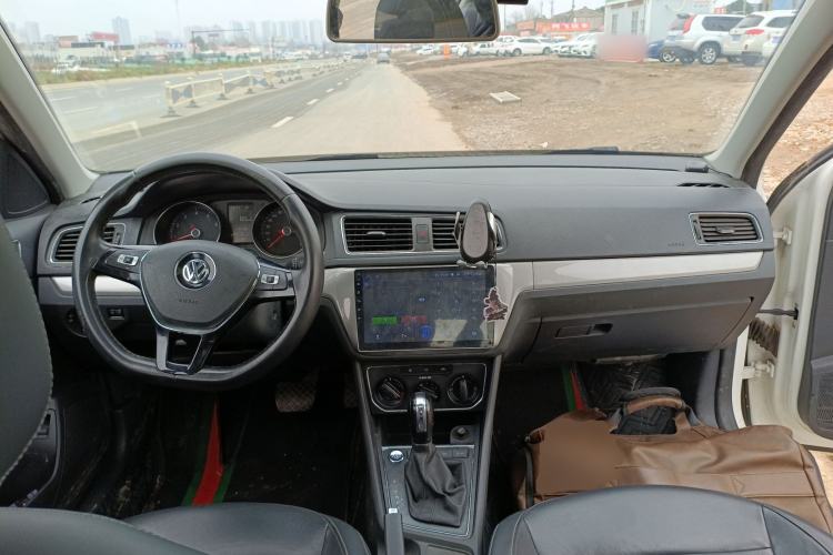Used Volkswagen Lavida 2017 1.6L Automatic Comfort Edition
