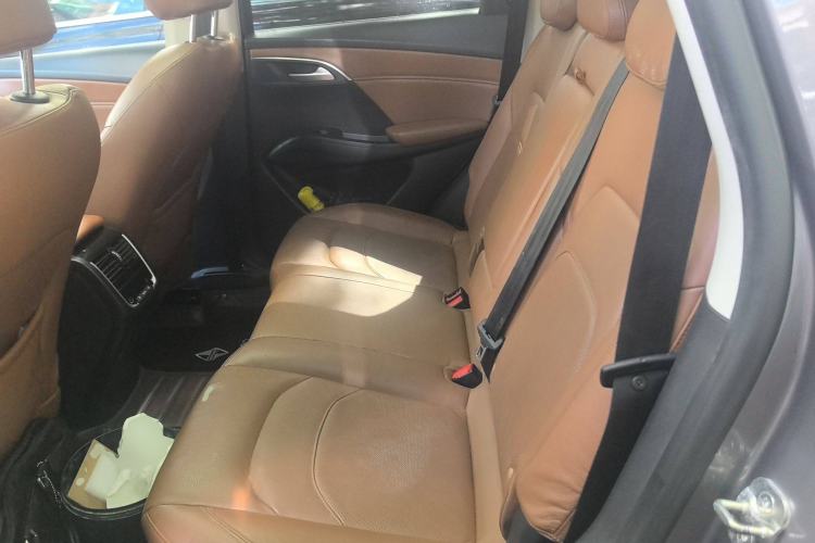 Used BORGWARD BX7 2016 28T Two-Wheel Drive Luxury Version 5 Seats