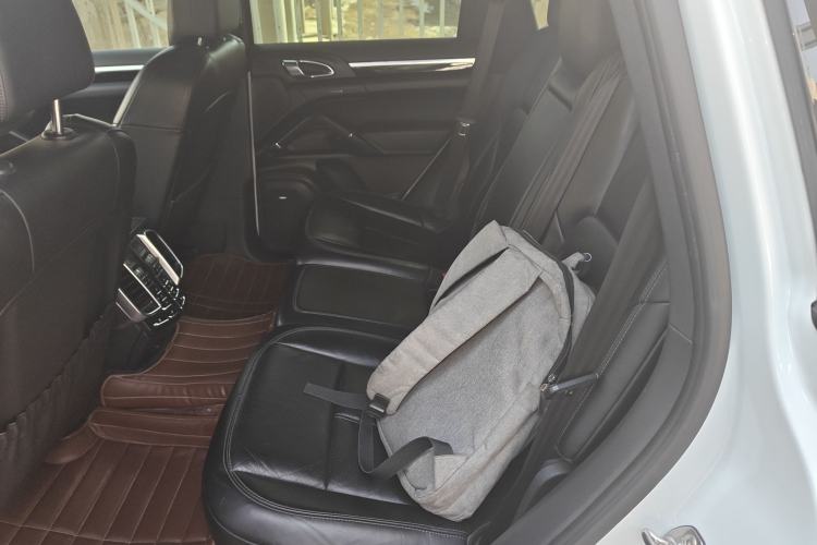 Used Porsche Cayenne 2014 Cayenne Platinum Edition 3.0T