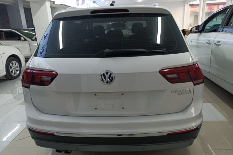 Used Volkswagen Tiguan L 2018 330TSI Automatic Two-Wheel Drive Luxury Edition Rear