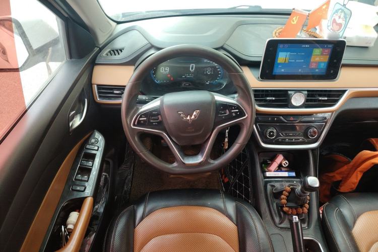 Used Wuling Hongguang S3 2018 1.5L Manual Luxury Model China V Standard
