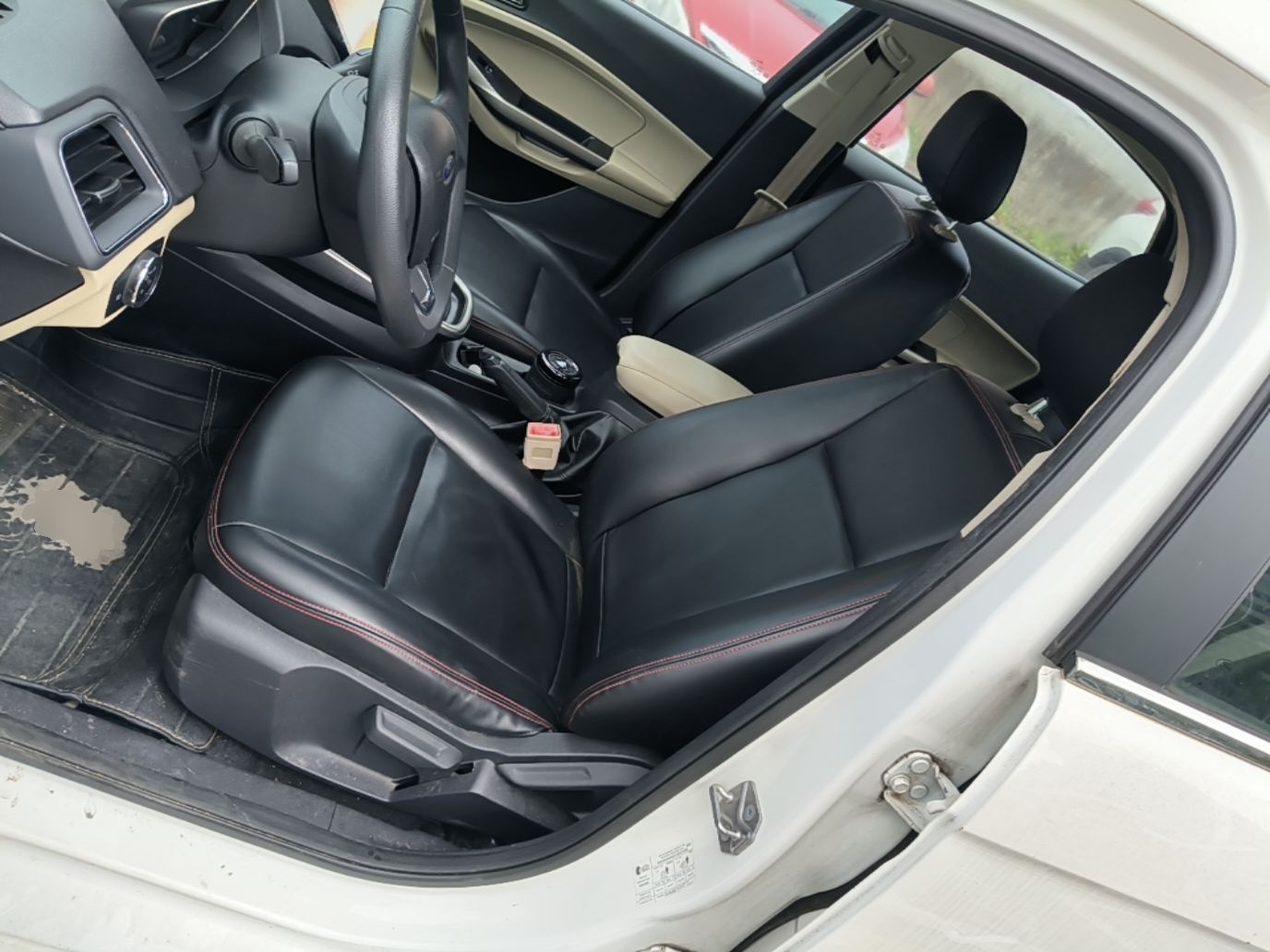Interior delantero
