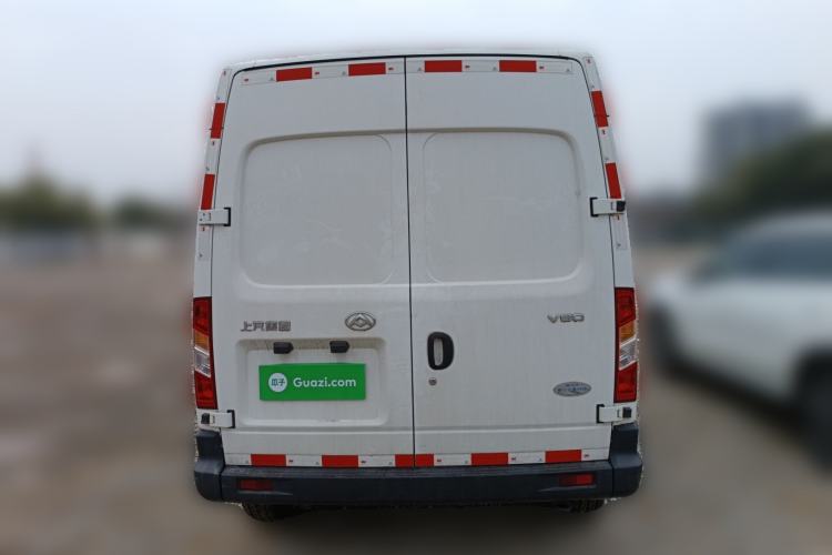 Used SAIC MAXUS Xintu V80 2020 2.5T Manual Classic City Delivery King Short Wheelbase Mid-Roof Design 2/3 Seats
