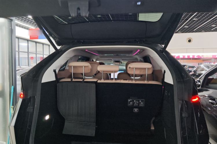 Used XPeng X9 2024 610 Long-Range Pro