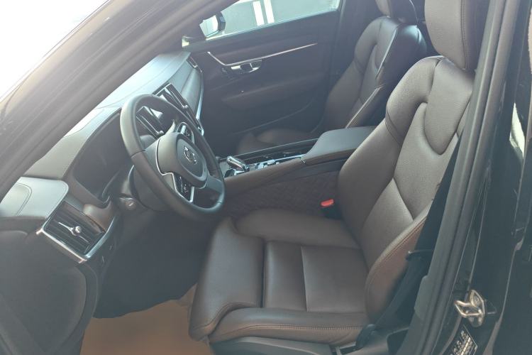 Used Volvo S90 2021 B5 Zhiyuan Luxury Edition
