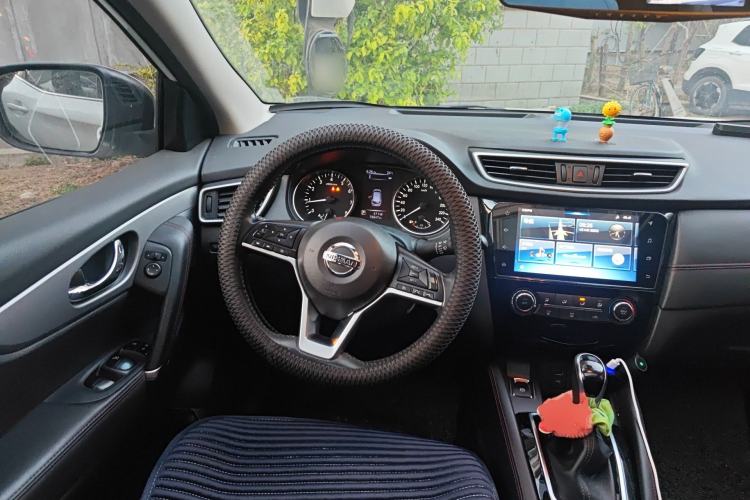 Used Nissan Qashqai 2019 2.0L CVT Luxury Edition Steering Wheel