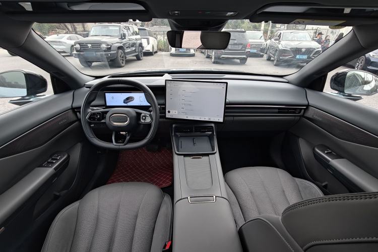 Used Lynk & Co 07 2024 EM-P 126 Long-Range Ultra
