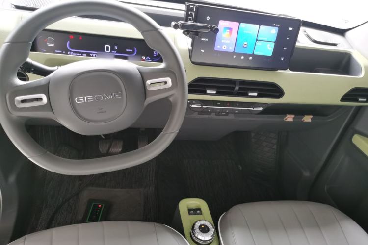 Used Geely Galaxy Panda 2024 Panda Mini 200km Endurance Bear