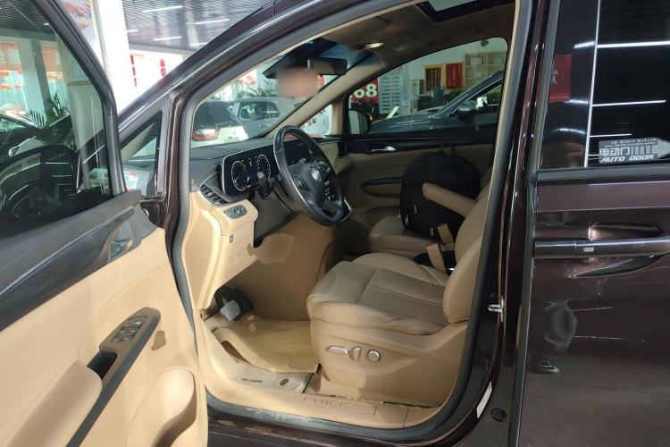 Used Buick GL8 2021 ES Landtrek 653T Luxury Model