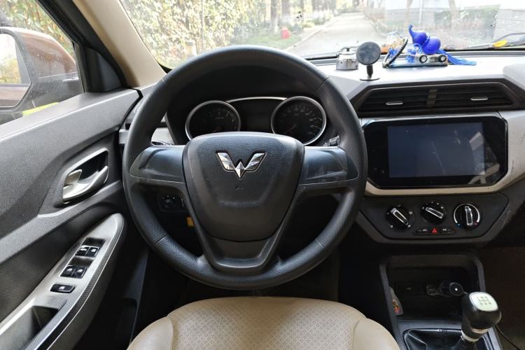 Used Wuling Hongguang 2018 1.5L S Comfort Model L2B