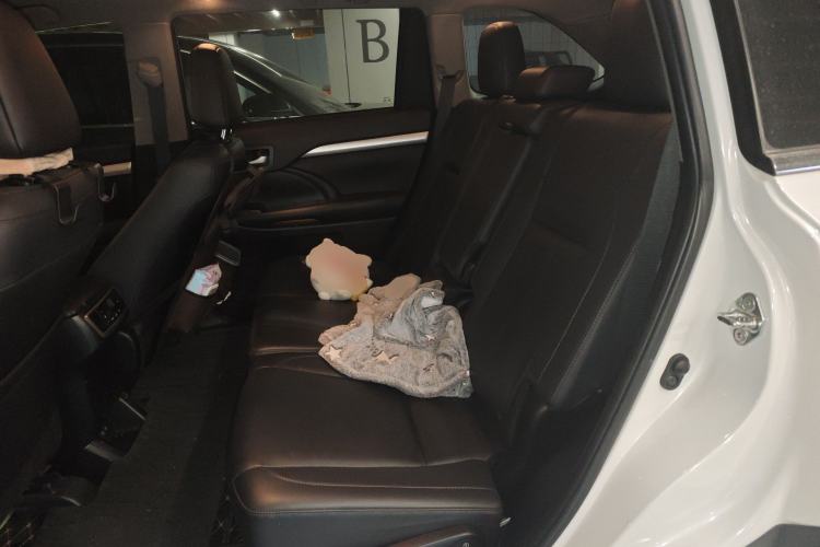 Used Toyota Highlander 2021 2.0T Four-Wheel Drive Luxury Edition 7 Seats Left Rear Seat