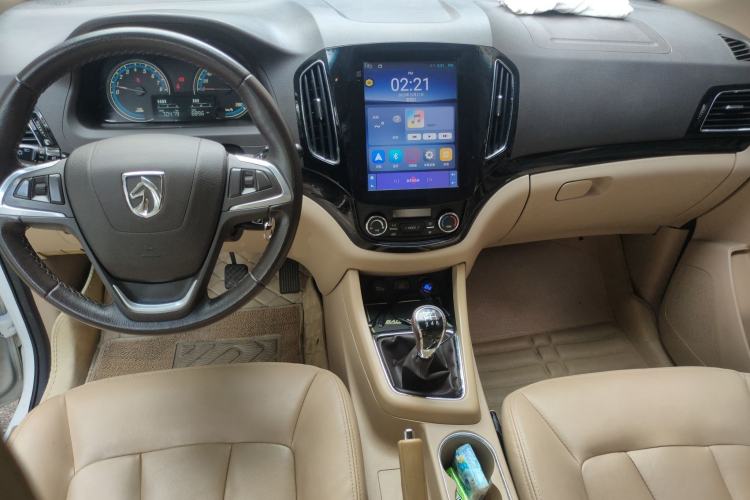 Used Baojun 730 2015 1.8L Manual Luxury Navigation ESP Version 7-seater