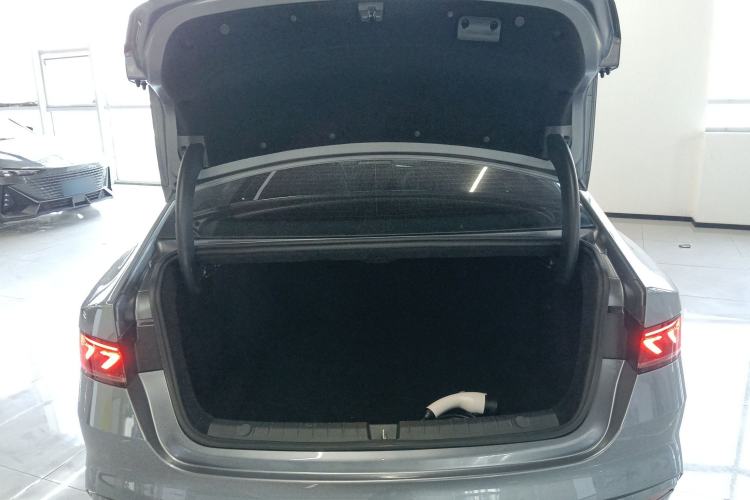 Used BYD Qin PLUS 2024 Honor Edition EV 420KM Leading Model