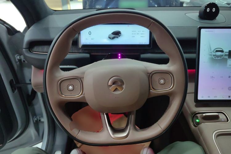 Used Nio ES6 2024 75 kWh Steering Wheel