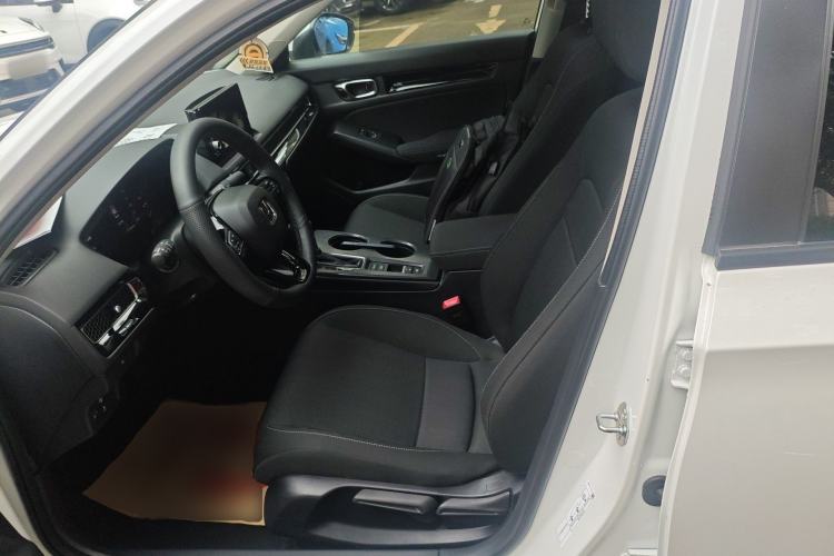 Used Honda Civic 2022 240TURBO CVT Dynamic Edition Left Front Seat