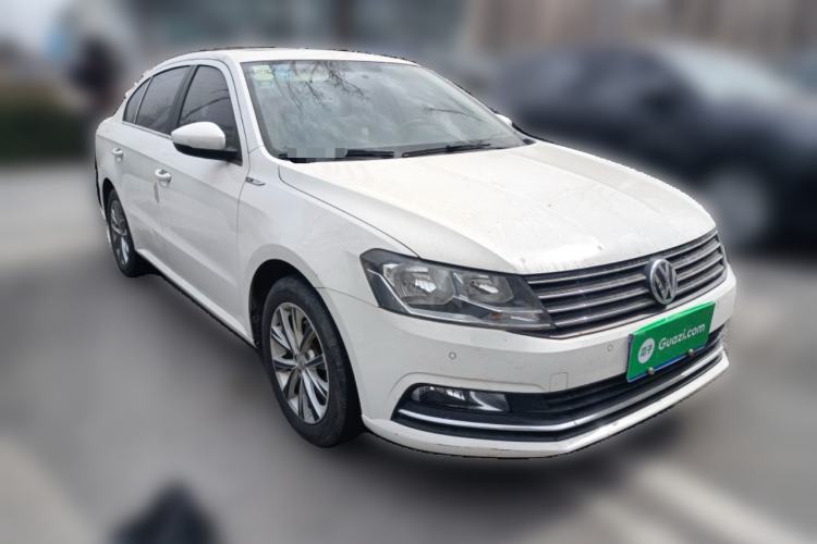 Used Volkswagen Lavida 2017 1.6L Automatic Comfort Edition
