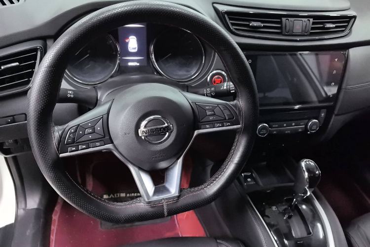 Used Nissan X-Trail 2022 2.0L Two-Wheel Drive Smart Connect Premium Edition
