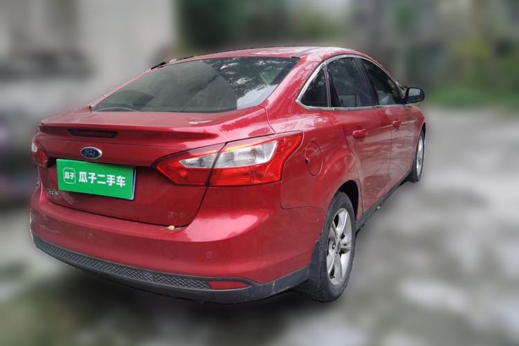 Used Ford Focus 2012 Sedan 1.6L Automatic Fashion Edition
