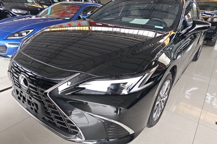 Used Lexus ES 2025 200 Premium Edition
