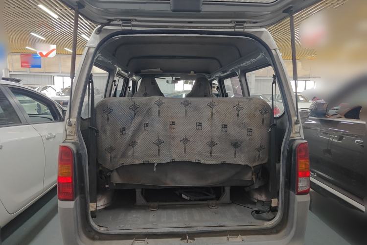 Used Wuling Zhiguang 2015 1.2L Practical LS-I Model Trunk