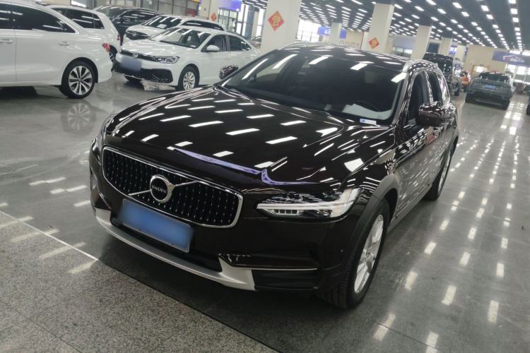 Used Volvo V90 2017 Cross Country T5 AWD Smart Range Edition