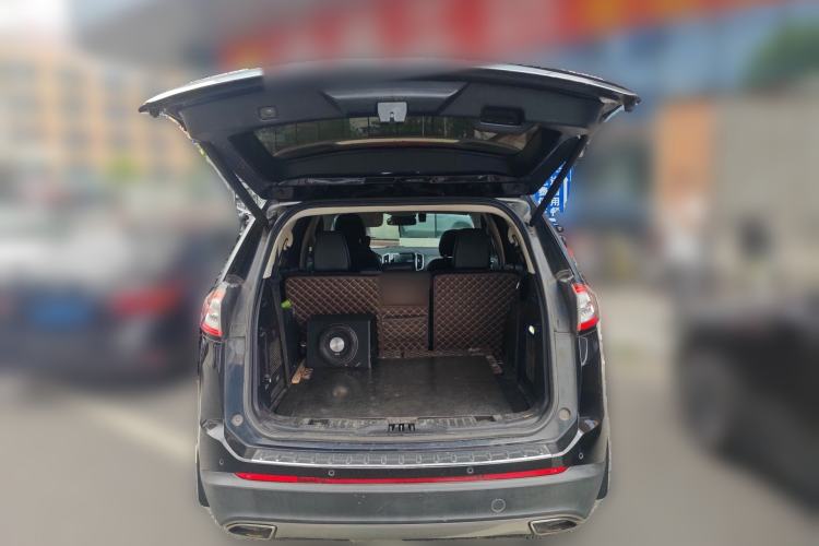 Used Ford Edge 2016 EcoBoost 245 Two-Wheel-Drive Titanium 7-Seater
