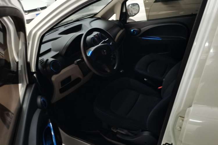 Used JMEV E200L 2016 E200 Standard Model