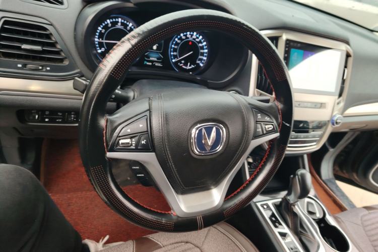 Used Changan CS95 2017 2.0T Two-Wheel Drive Zhitu Edition