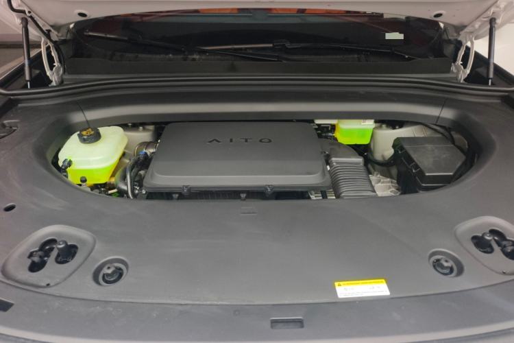 Used Hima AITO M8 2025 Extended-Range Max Version 37 kWh 5-Seater