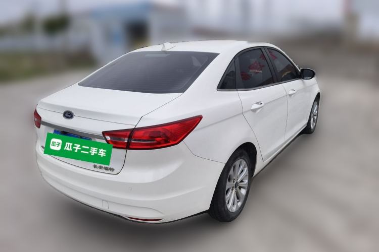 Used Ford Escort 2015 1.5L Automatic Fashion Model
