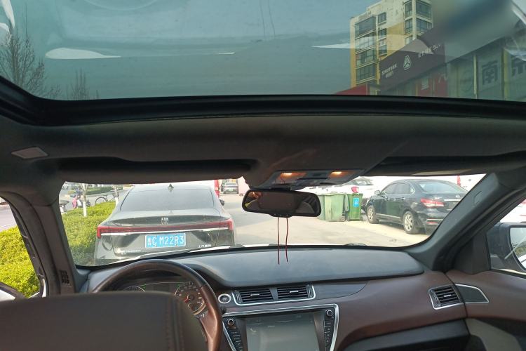 Used Land X7 2015 2.0T Panoramic Prestige Edition
