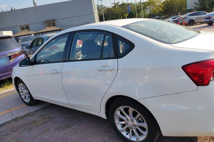 Used Soueast A5 Wing Dance 2019 1.5L Manual Luxury Edition China V Standard