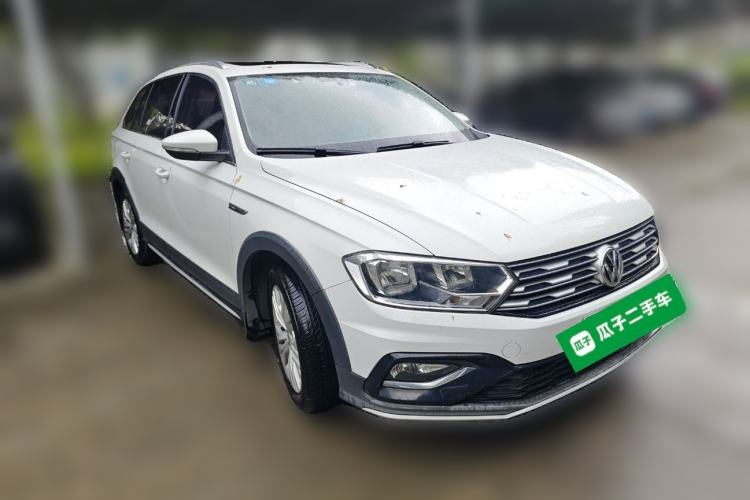 Used Volkswagen C-TREK 2017 230TSI DSG Comfort Version Front Right 45 Deg