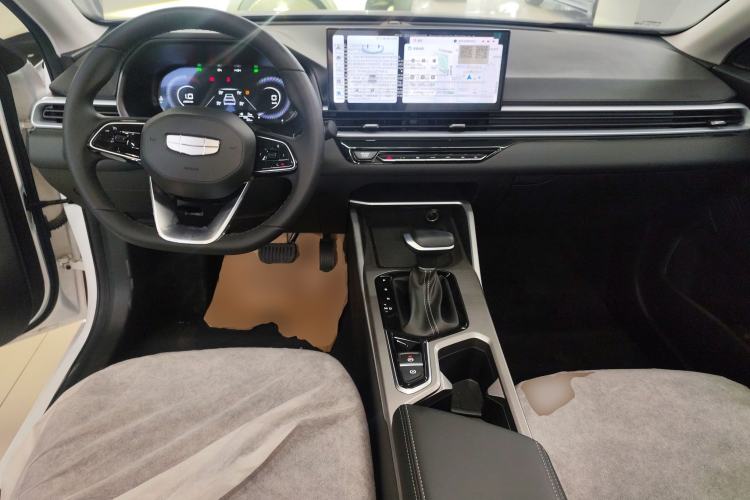 Used Geely Auto Emgrand 2025 4th Generation 1.5L CVT Luxury Version
