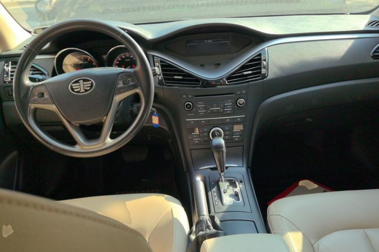 Used Bestune B70 2014 2.0L automatic luxury version