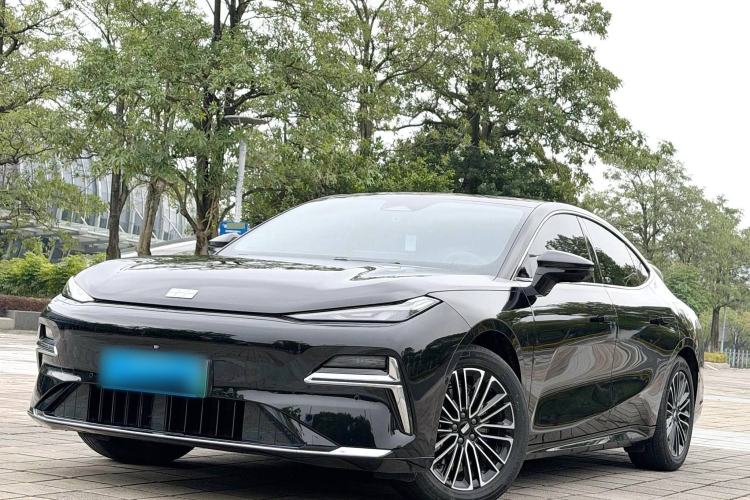 Used Geely Galaxy 8 2025 130km EM-i Deluxe Edition