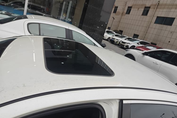 Used Infiniti Q50L 2018 2.0T Enjoyment Version China VI Standard
