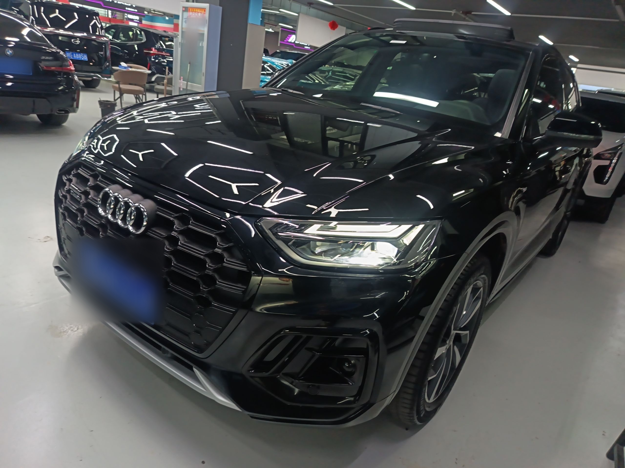 Под передней частью автомобиля