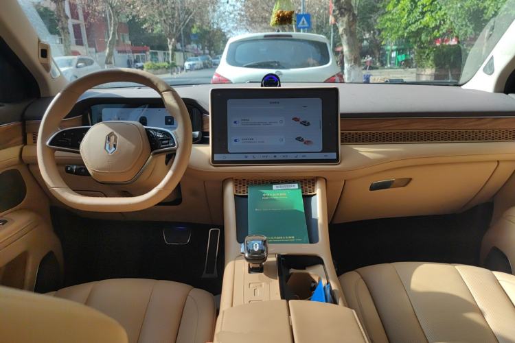 Used Hima AITO M7 2024 1.5T Intelligent Driving 4WD Max Edition 5 Seats Center Console