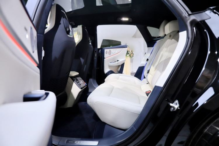 Used Zeekr 001 2026 95° All-Wheel-Drive Max Edition Interior 12