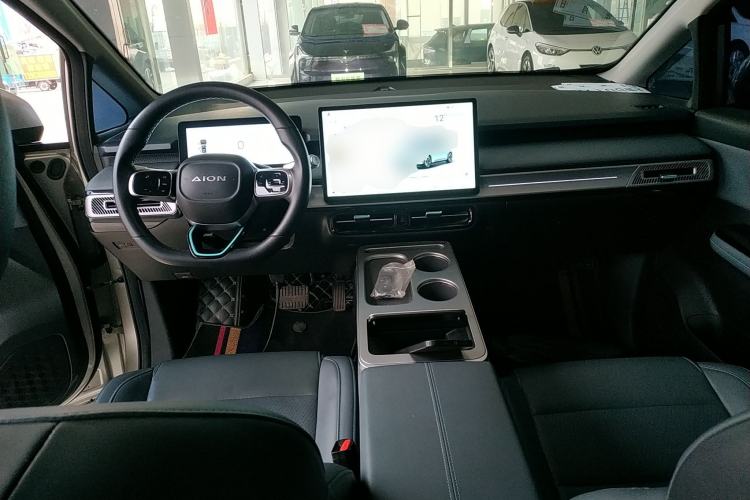 Used AION Y 2023 Plus 510 Smart Edition