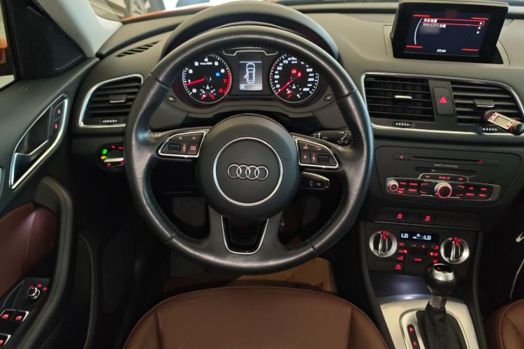 Used Audi Q3 2015 30 TFSI Comfort Model