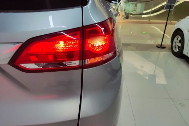 Used Haval H6 Coupe 2020 SmartConnect Edition 1.5T Automatic Two-Wheel Drive Luxury SmartConnect Model Right Rear Taillight