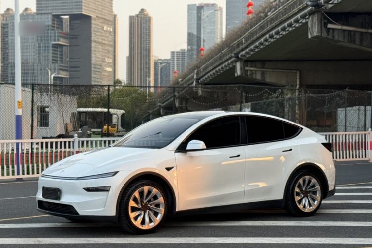 Used Tesla Model Y 2025 Rear-Wheel-Drive Version