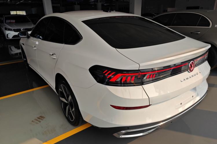 Used Volkswagen Lamando 2022 Lavida L 280TSI DSG Cool & Spicy Edition