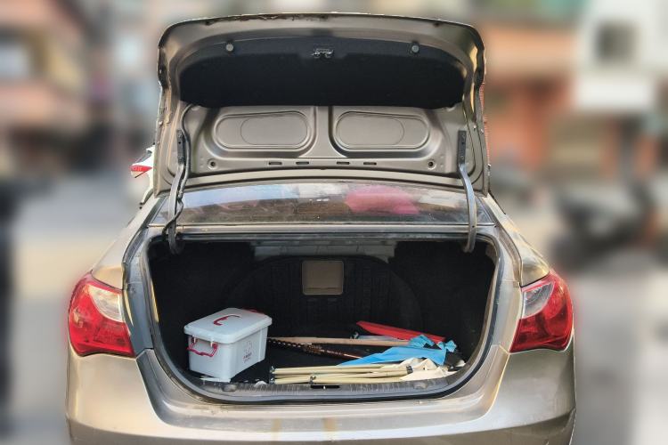 Used Hyundai Celesta 2011 1.6L Automatic Luxury Version
