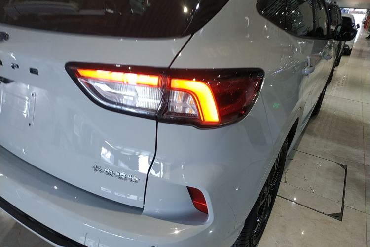 Used Ford Escape 2024 EcoBoost 245 Four-Wheel Drive ST-Line Pro Trim