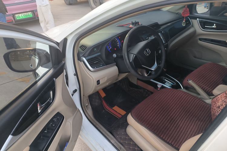 Used Honda Crider 2013 1.8L automatic comfort version