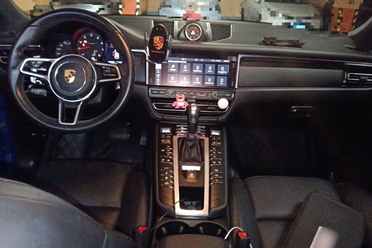 Used Porsche Macan 2020 Macan 2.0T Center Console