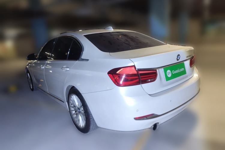 Used BMW 3 Series 2016 320Li Luxury Design Package
